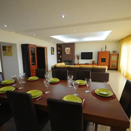 فيلة Marinhas Sleeps 10 With Pool And Wifi Marinhas (Braga)