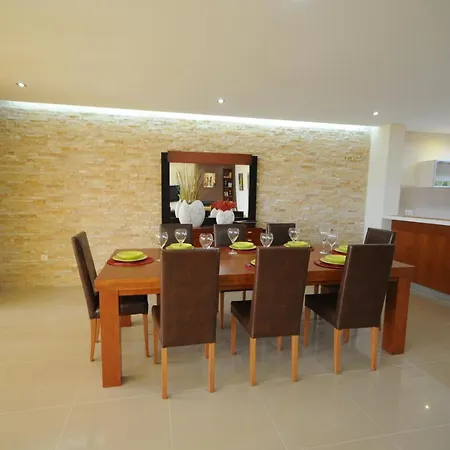 Marinhas Sleeps 10 With Pool And Wifi * Marinhas (Braga)